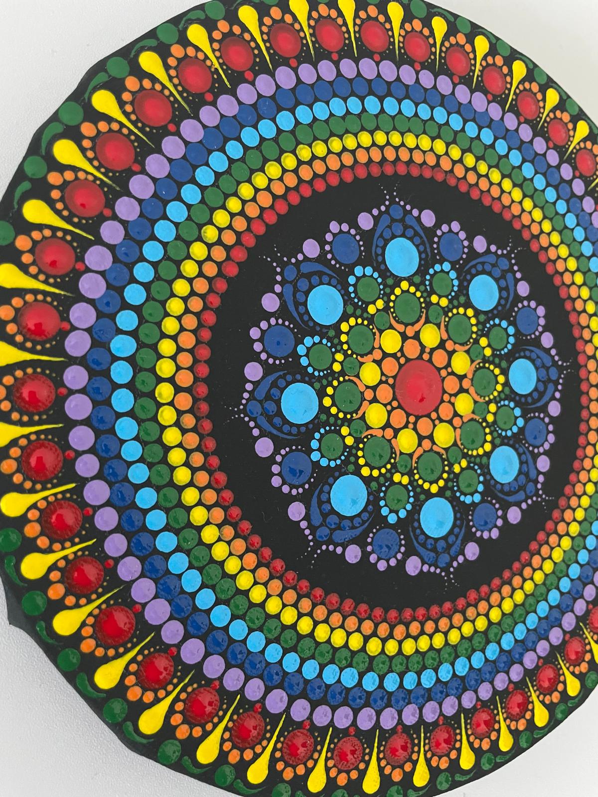 Csakra színű pontozott mandala 20 cm