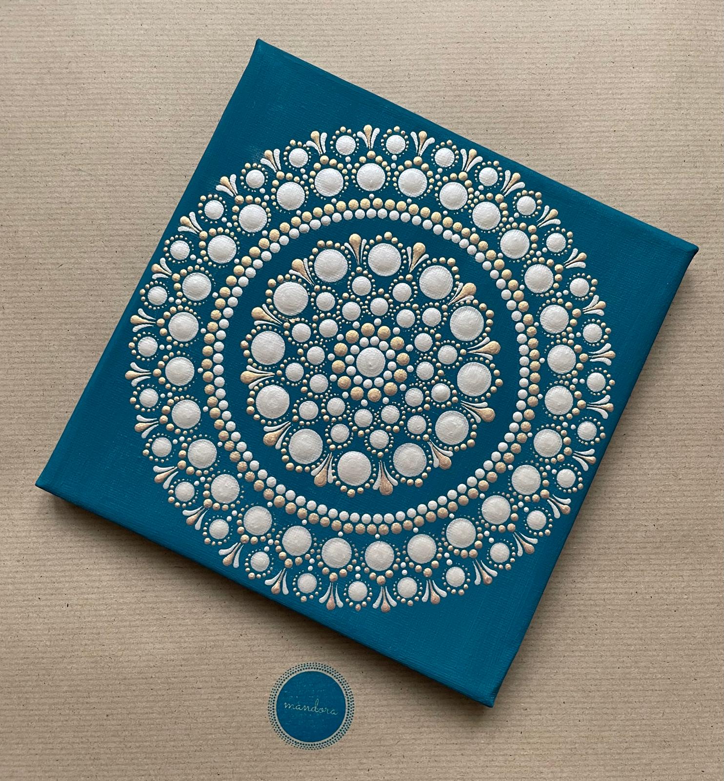 Türkiz-arany-gyöngyházfehér pontozott mandala - 20x20 cm