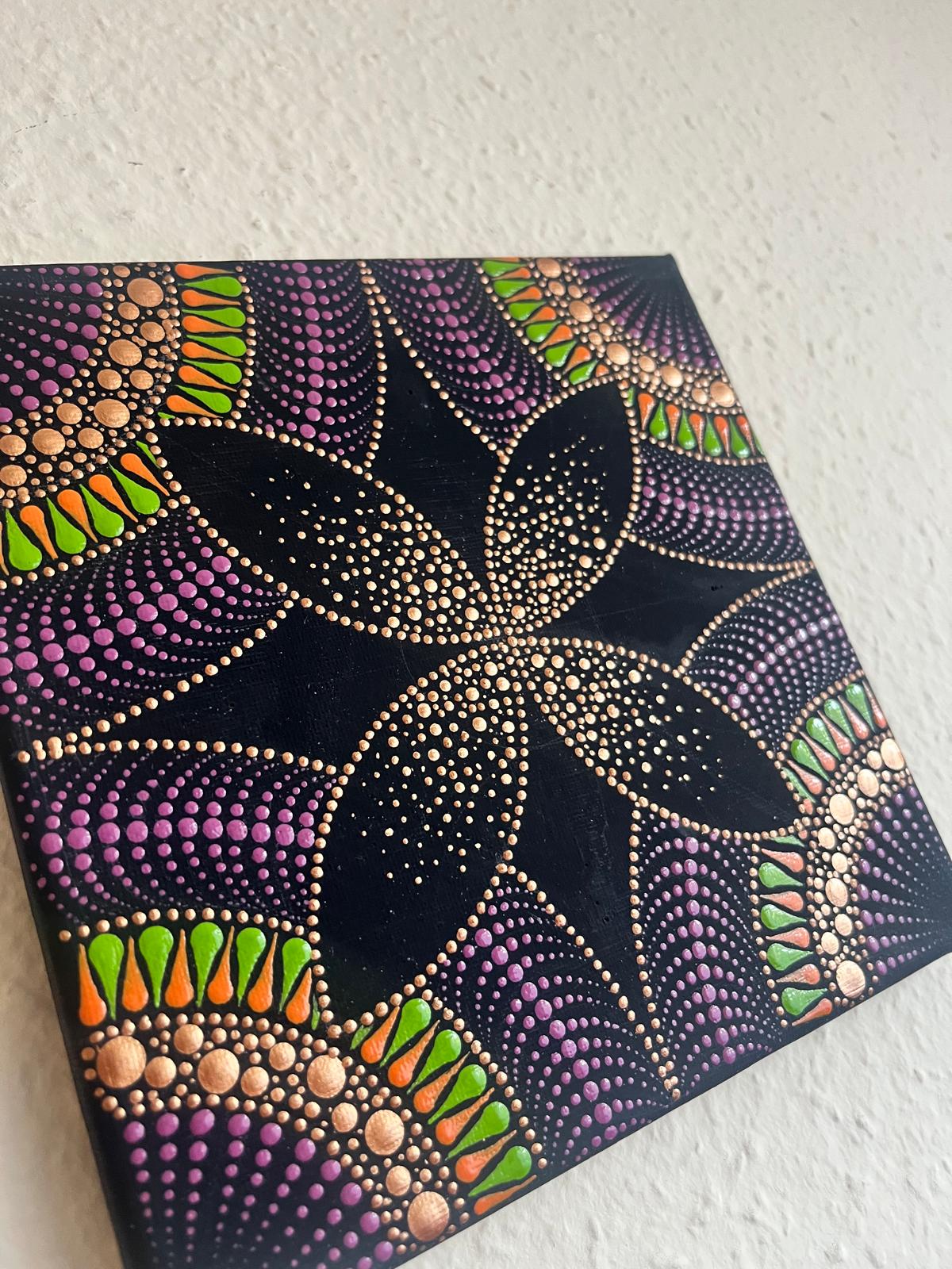 Geometrikus pontozott mandala - 20x20 cm